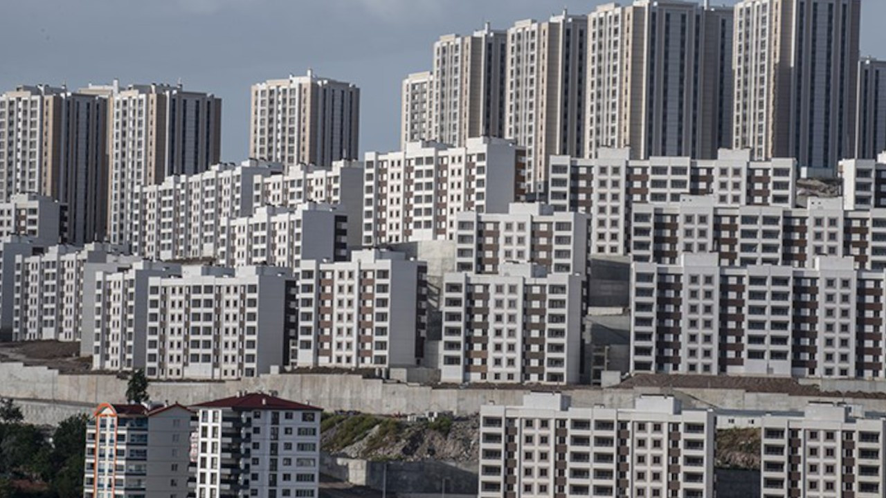 2025’te TOKİ Sosyal Konut Projeleri için Beklenen Yeni Gelişmeler ve Başvuru Süreçleri: Konut Kredisi Faiz Oranları ile Detaylı Hesaplamalar